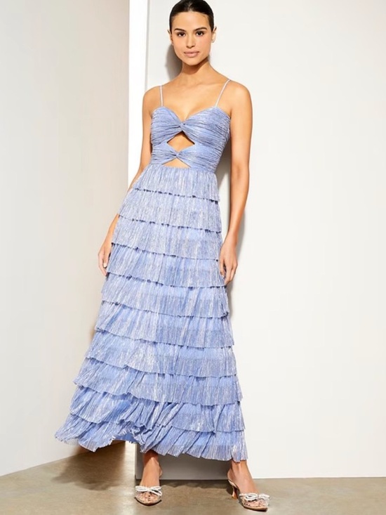 Gianni Bini Dresses & Skirts - Gianni Bini Grace Metallic Plisse Sweetheart Neck cut-out tiered dress